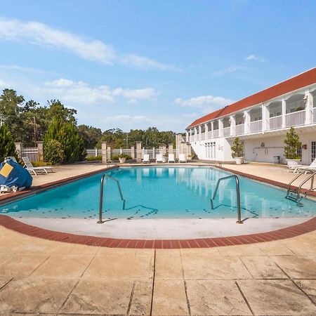 Gulf Hills Hotel & Retreat On The Water 海泉市 外观 照片