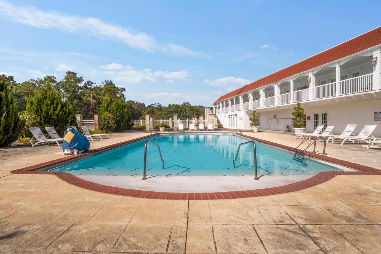 Gulf Hills Hotel & Retreat On The Water 海泉市 外观 照片